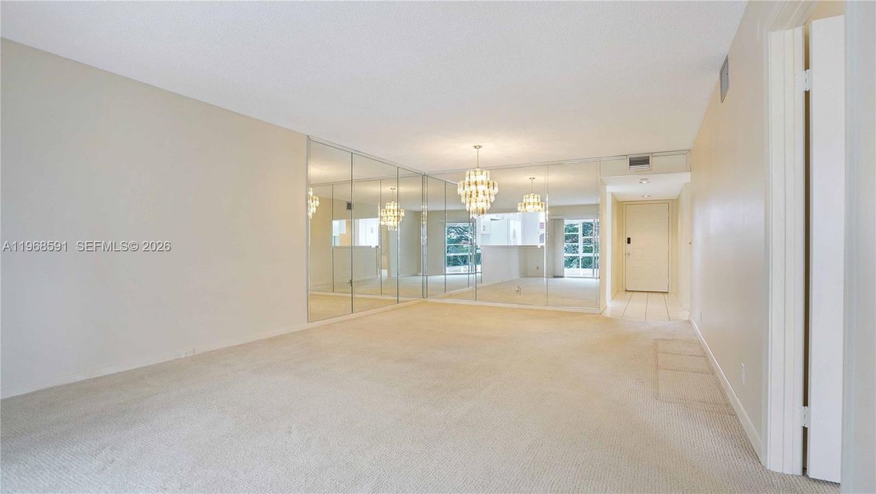 En Venta: $179,000 (2 camas, 2 baños, 1082 Pies cuadrados)