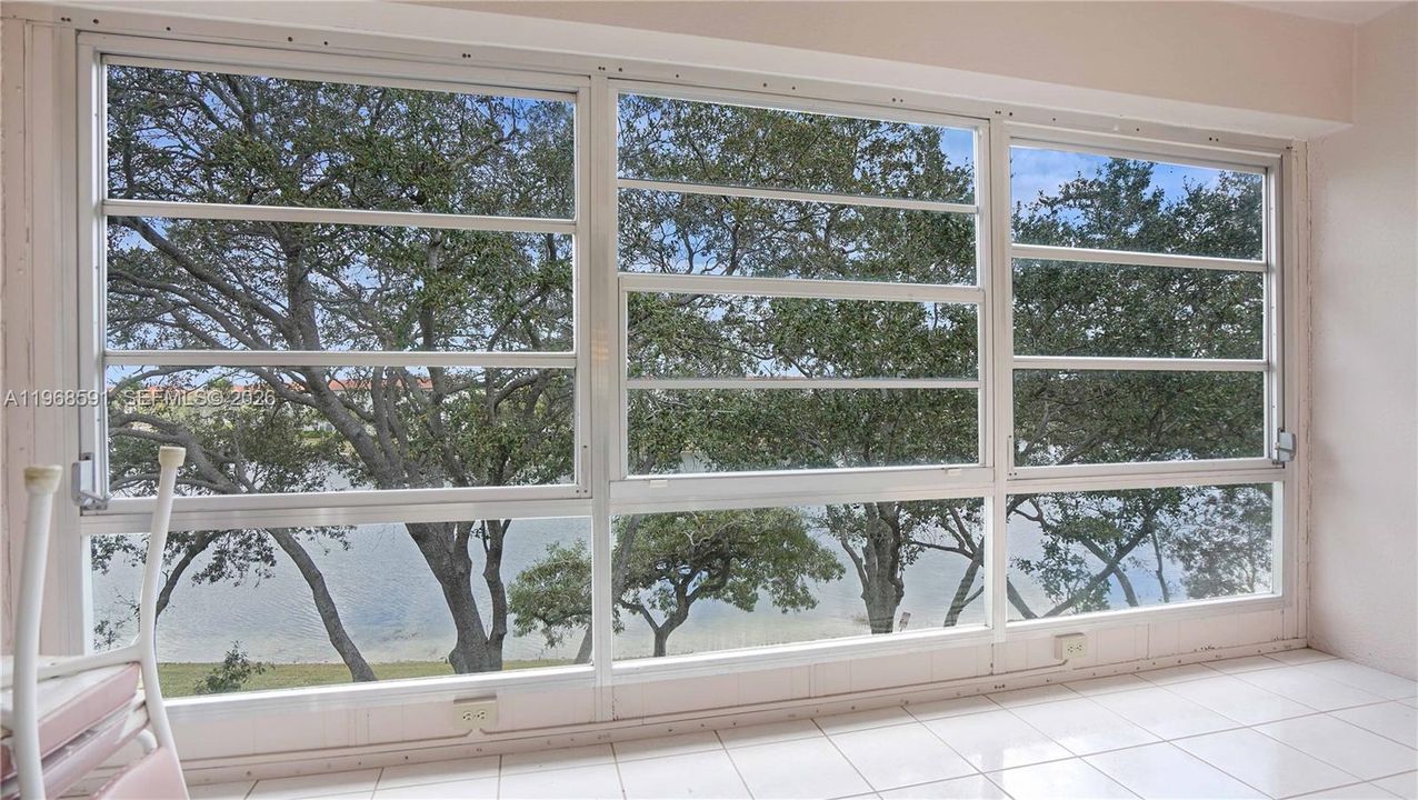 En Venta: $179,000 (2 camas, 2 baños, 1082 Pies cuadrados)