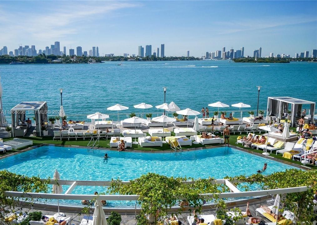 Activo con contrato: $399,000 (1 camas, 1 baños, 694 Pies cuadrados)