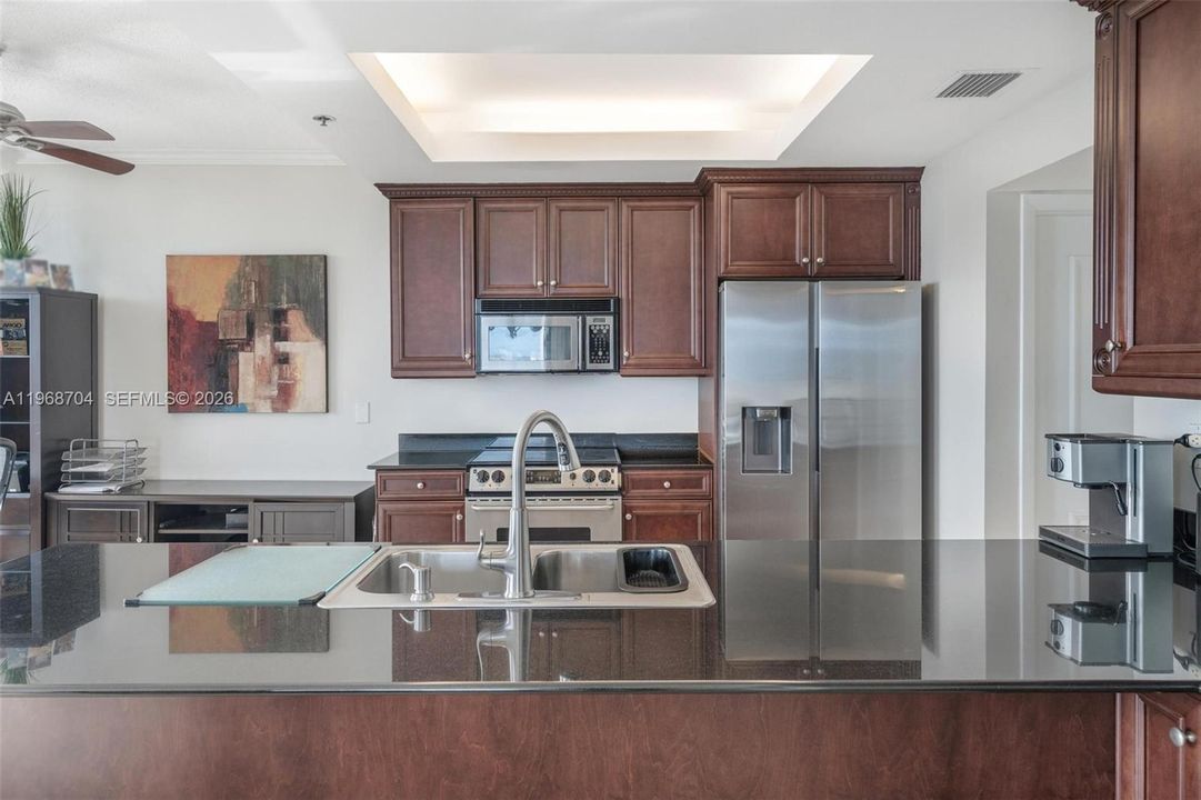 En Venta: $880,000 (2 camas, 2 baños, 1984 Pies cuadrados)