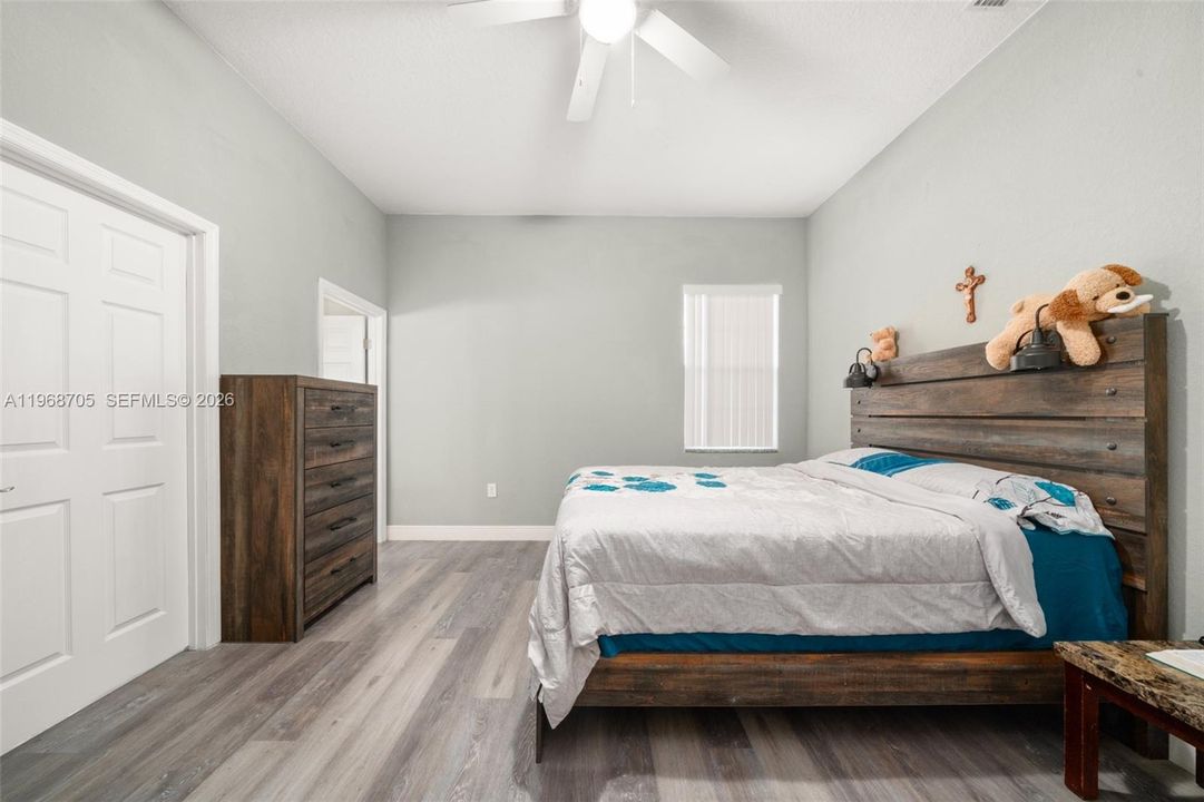 En Venta: $349,900 (3 camas, 2 baños, 0 Pies cuadrados)