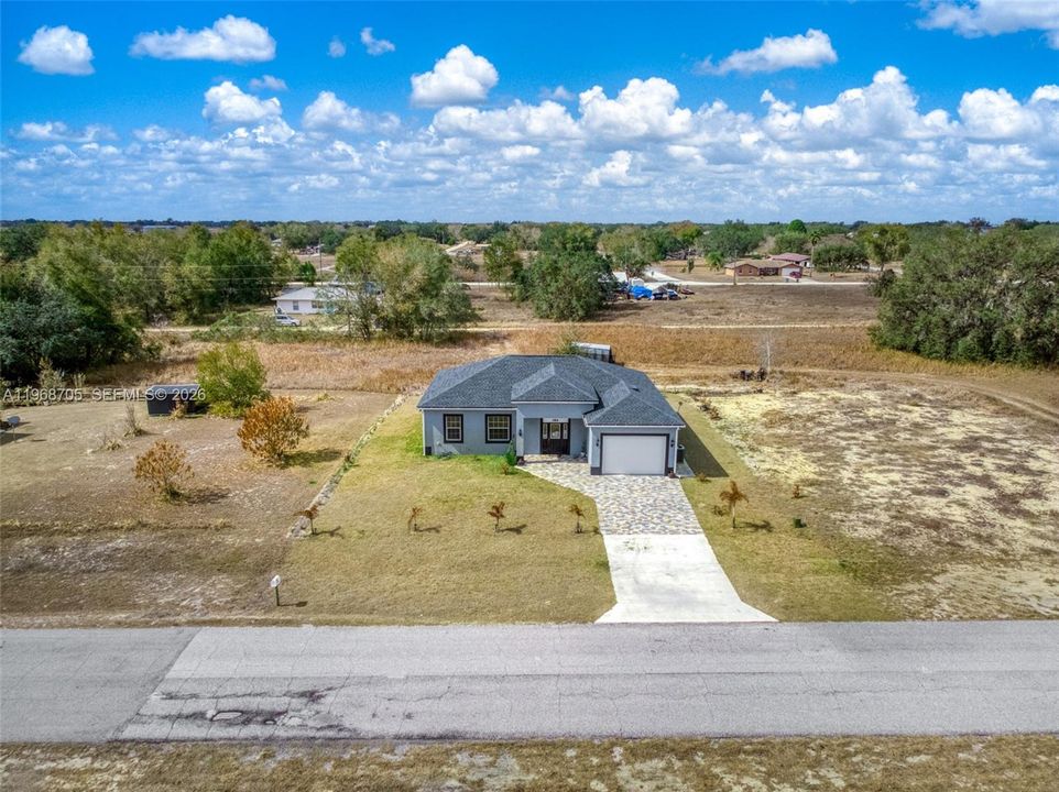 En Venta: $349,900 (3 camas, 2 baños, 0 Pies cuadrados)