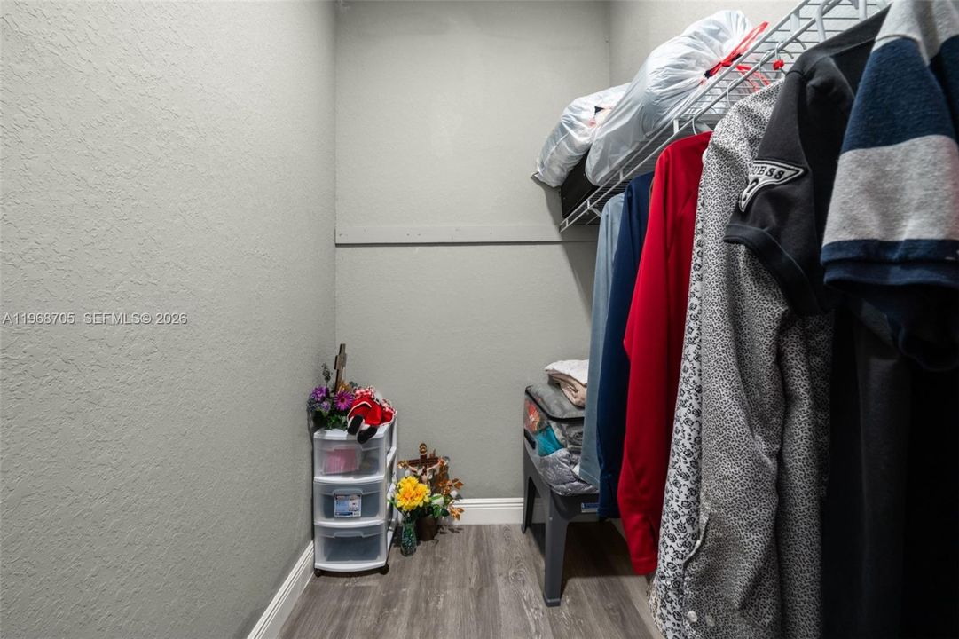 En Venta: $349,900 (3 camas, 2 baños, 0 Pies cuadrados)