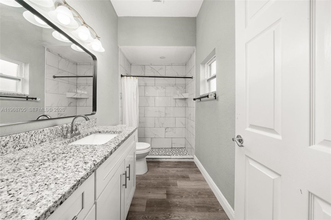 En Venta: $349,900 (3 camas, 2 baños, 0 Pies cuadrados)