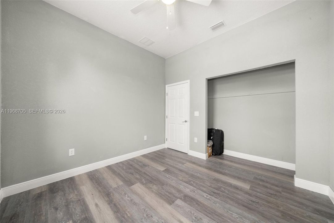 En Venta: $349,900 (3 camas, 2 baños, 0 Pies cuadrados)