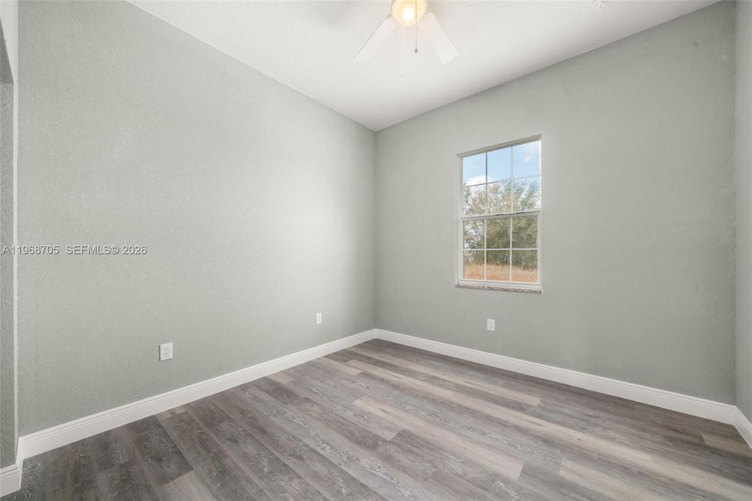 En Venta: $349,900 (3 camas, 2 baños, 0 Pies cuadrados)