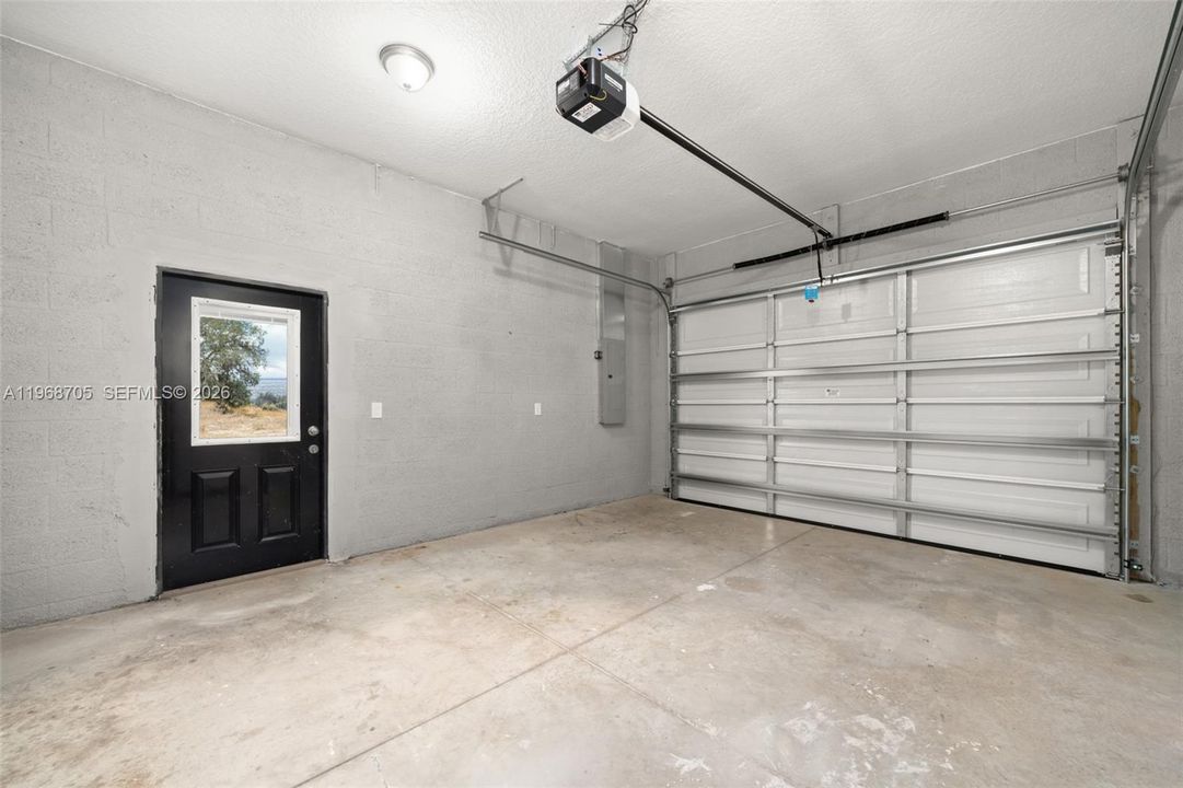 En Venta: $349,900 (3 camas, 2 baños, 0 Pies cuadrados)