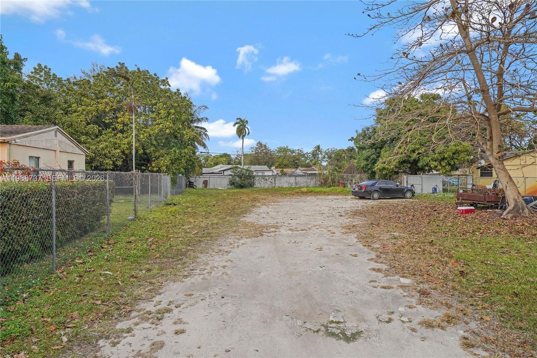 Vendido Recientemente: $250,000 (0 camas, 0 baños, 0 Pies cuadrados)