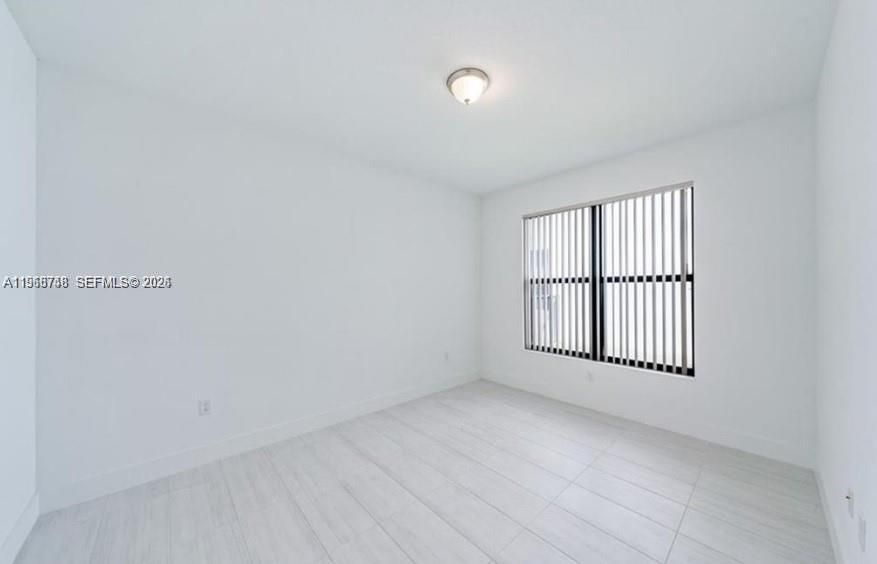 На продажу: $335,000 (3 спален, 2 ванн, 1602 Квадратных фут)