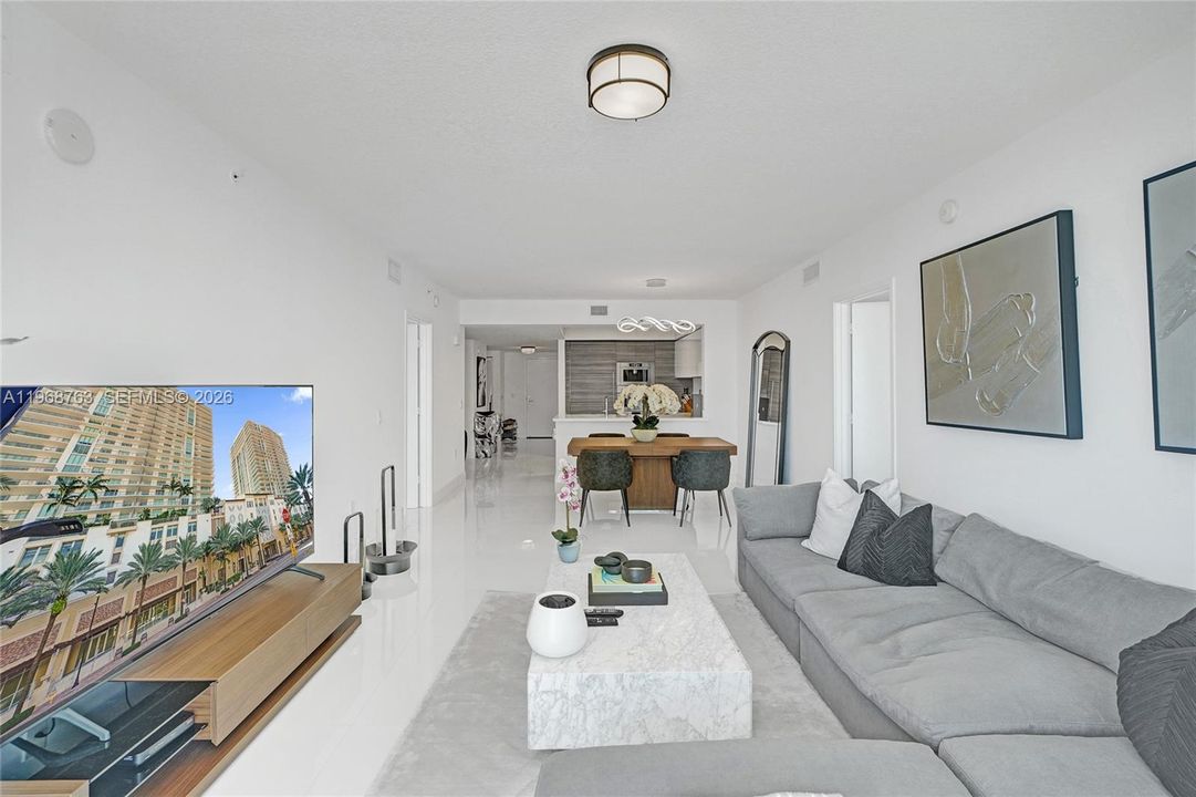 For Sale: $1,299,000 (2 beds, 3 baths, 1541 Square Feet)
