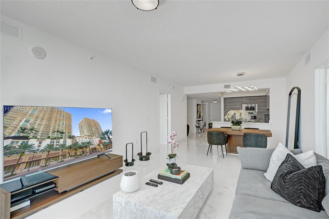 For Sale: $1,299,000 (2 beds, 3 baths, 1541 Square Feet)