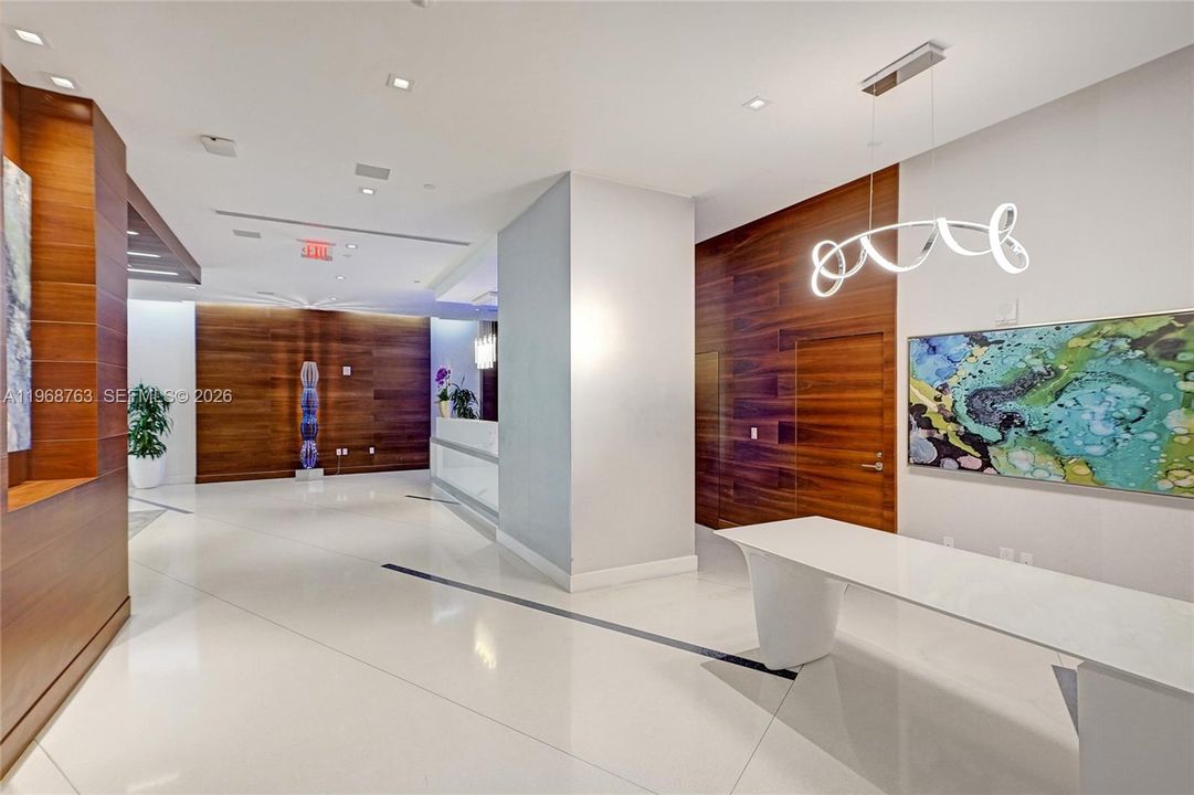 For Sale: $1,299,000 (2 beds, 3 baths, 1541 Square Feet)