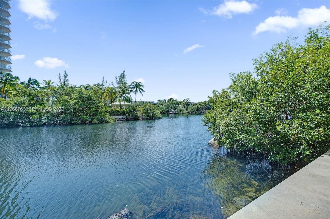For Sale: $1,299,000 (2 beds, 3 baths, 1541 Square Feet)