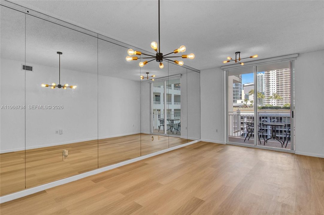 En Venta: $320,000 (1 camas, 1 baños, 640 Pies cuadrados)