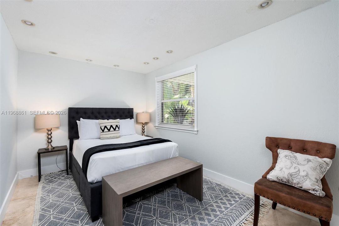 For Sale: $2,890,000 (5 beds, 4 baths, 4435 Square Feet)