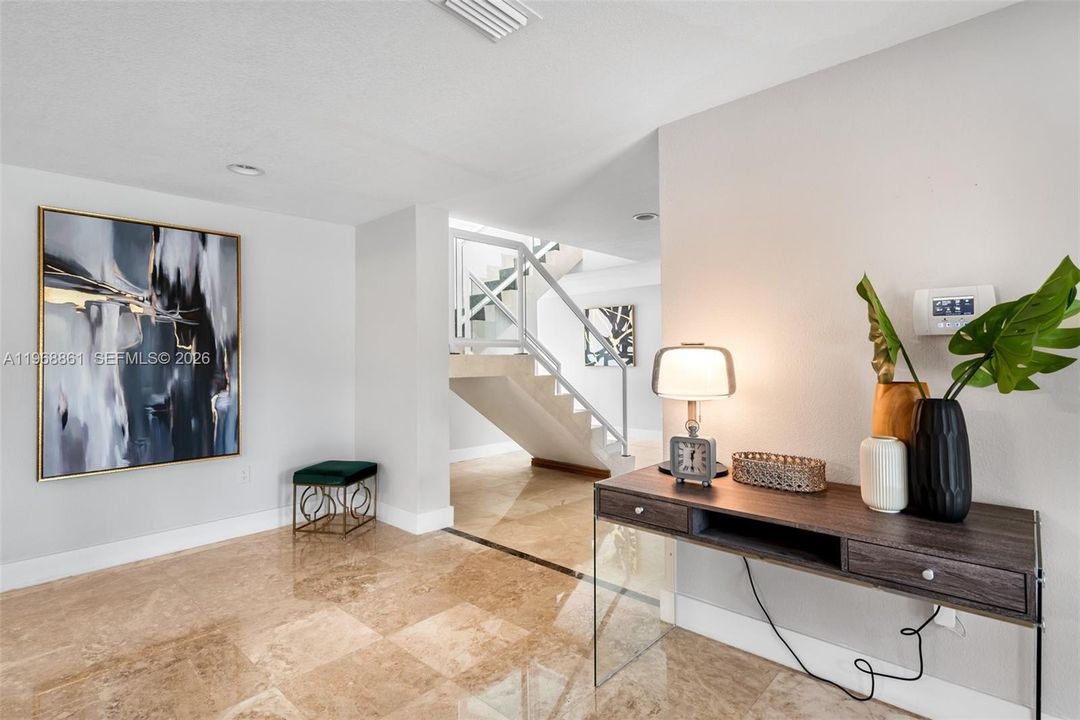 For Sale: $2,890,000 (5 beds, 4 baths, 4435 Square Feet)