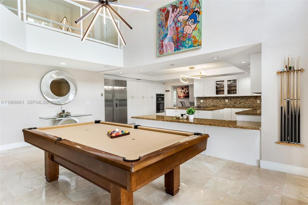 For Sale: $2,890,000 (5 beds, 4 baths, 4435 Square Feet)