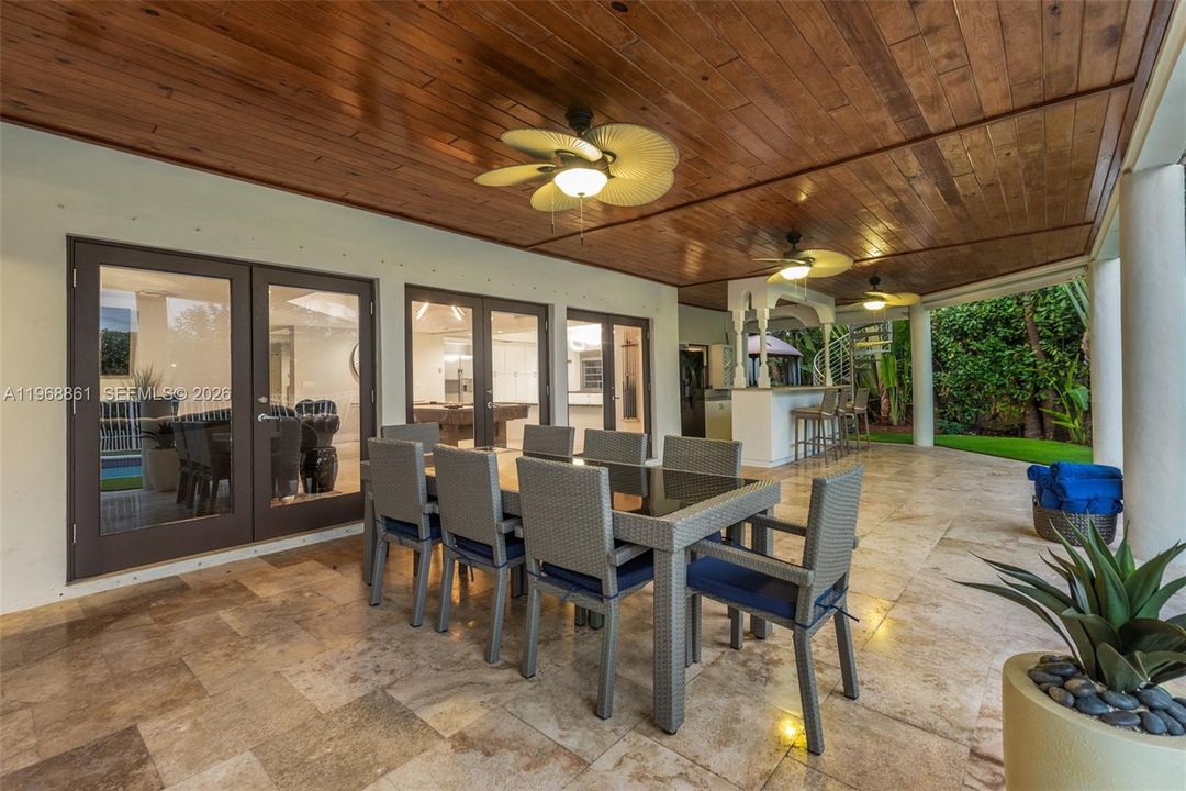 For Sale: $2,890,000 (5 beds, 4 baths, 4435 Square Feet)