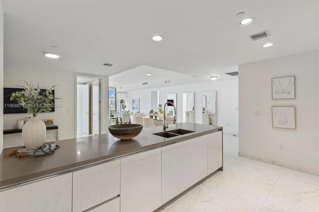 En Venta: $1,850,000 (2 camas, 2 baños, 1599 Pies cuadrados)