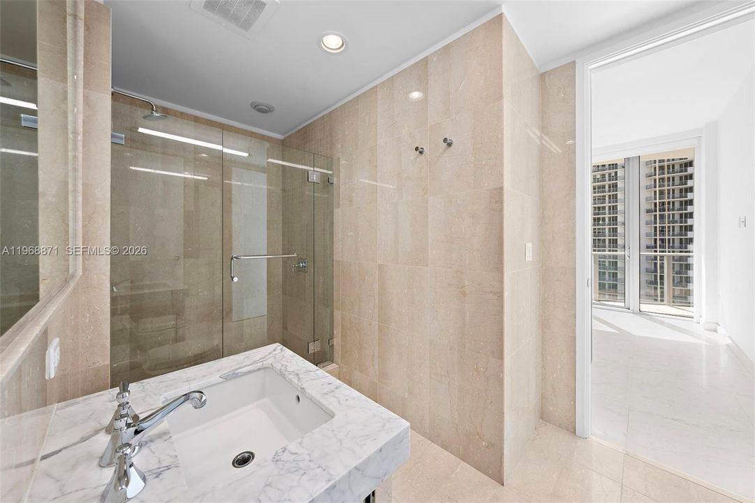 En Venta: $1,850,000 (2 camas, 2 baños, 1599 Pies cuadrados)