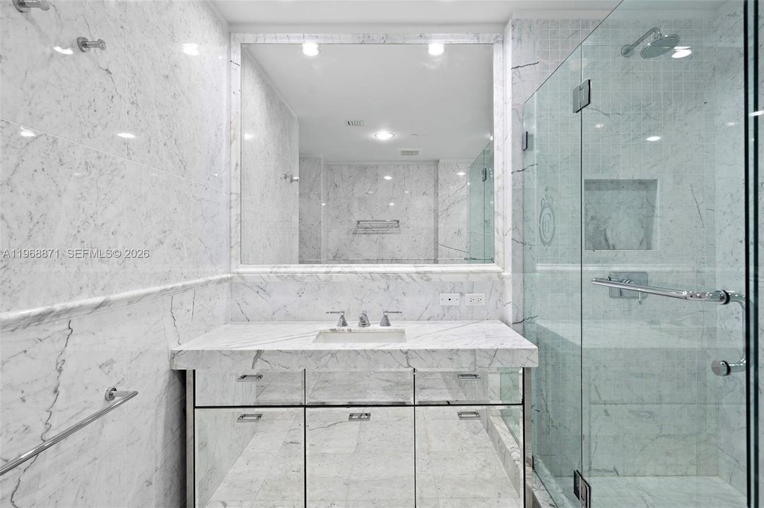 En Venta: $1,850,000 (2 camas, 2 baños, 1599 Pies cuadrados)