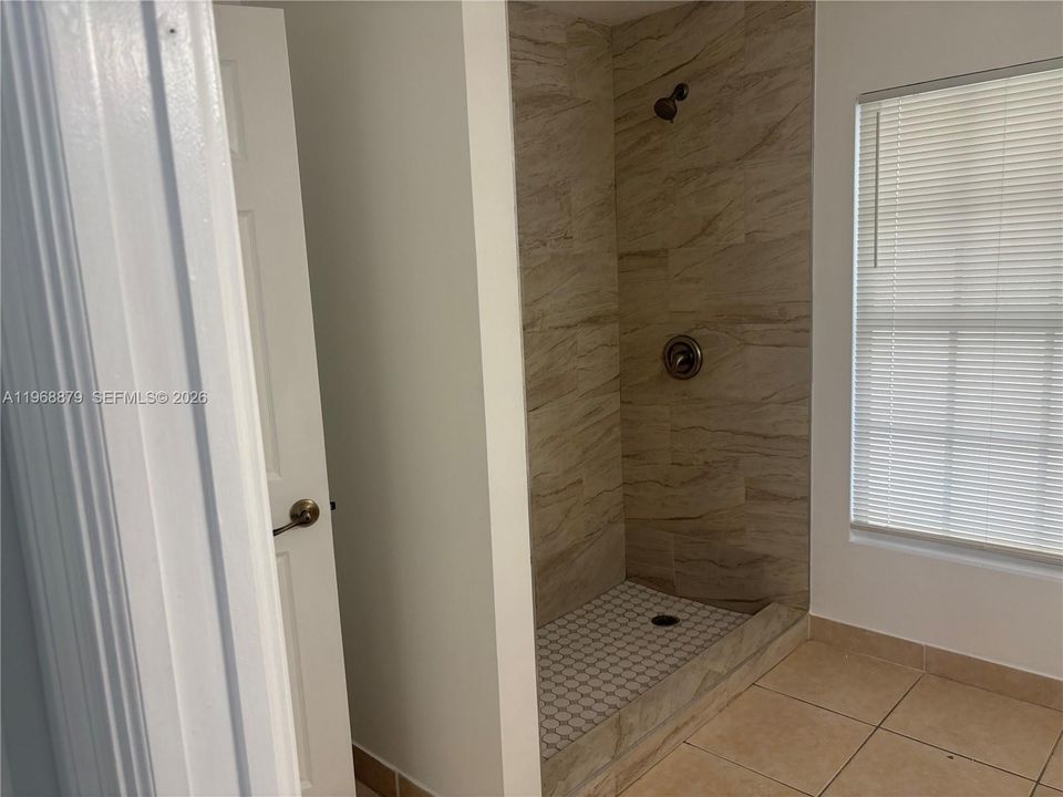 En Renta: $3,400 (4 camas, 2 baños, 1790 Pies cuadrados)