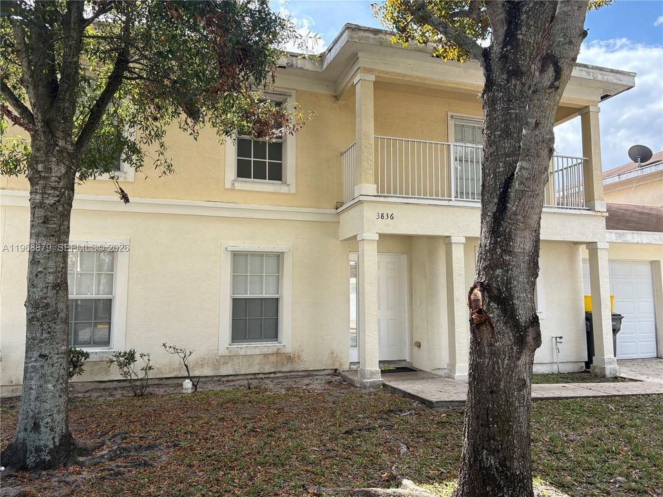 En Renta: $3,400 (4 camas, 2 baños, 1790 Pies cuadrados)