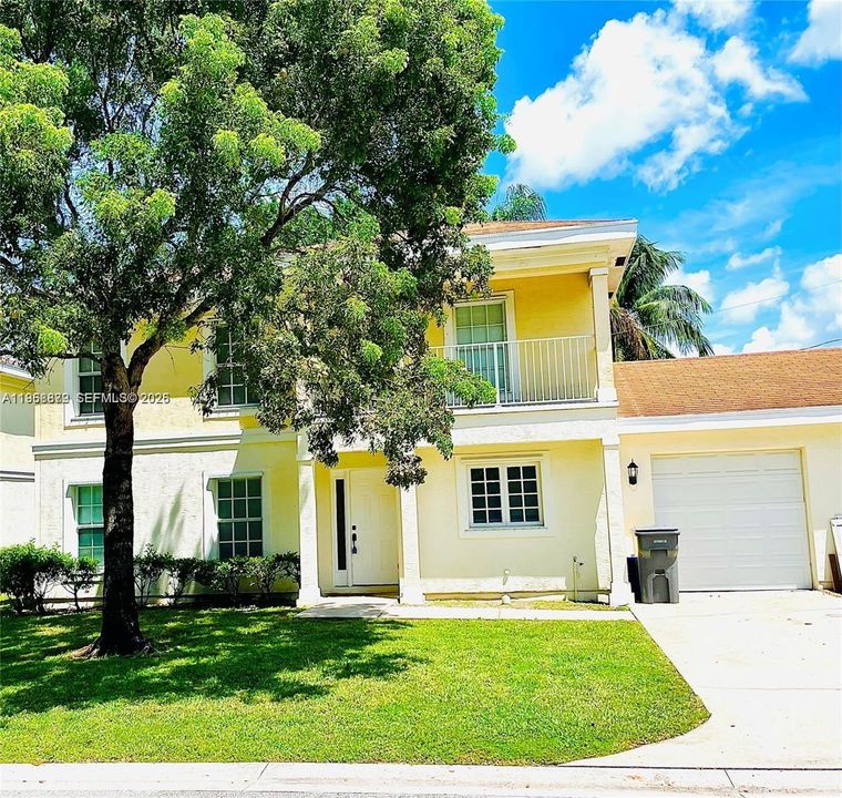 En Renta: $3,400 (4 camas, 2 baños, 1790 Pies cuadrados)
