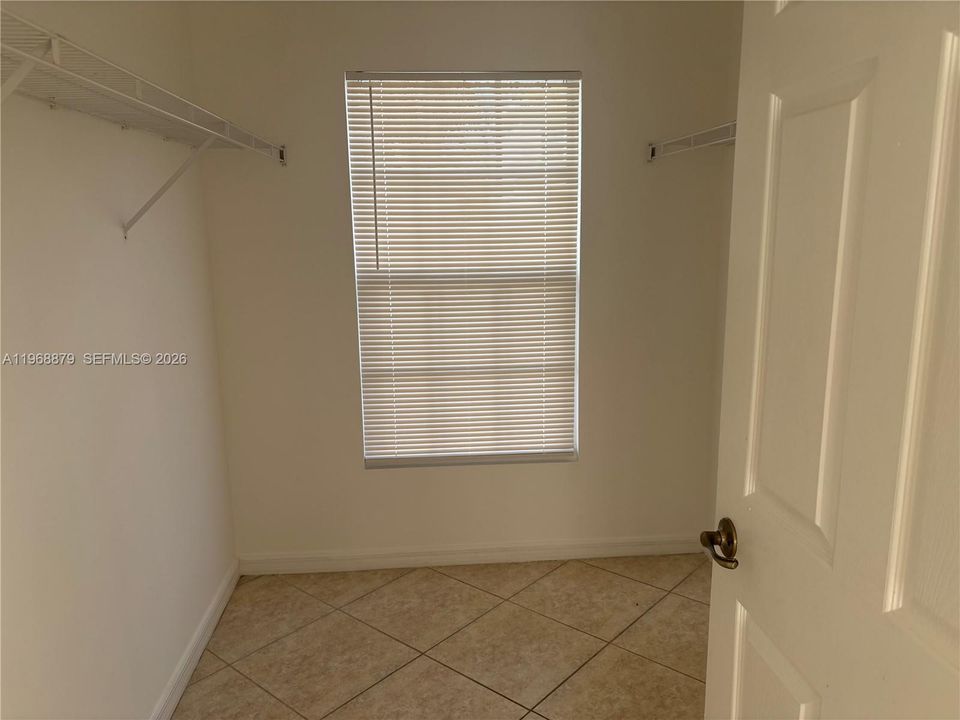 En Renta: $3,400 (4 camas, 2 baños, 1790 Pies cuadrados)