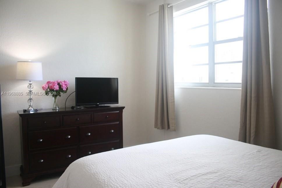 En Venta: $590,000 (1 camas, 1 baños, 874 Pies cuadrados)