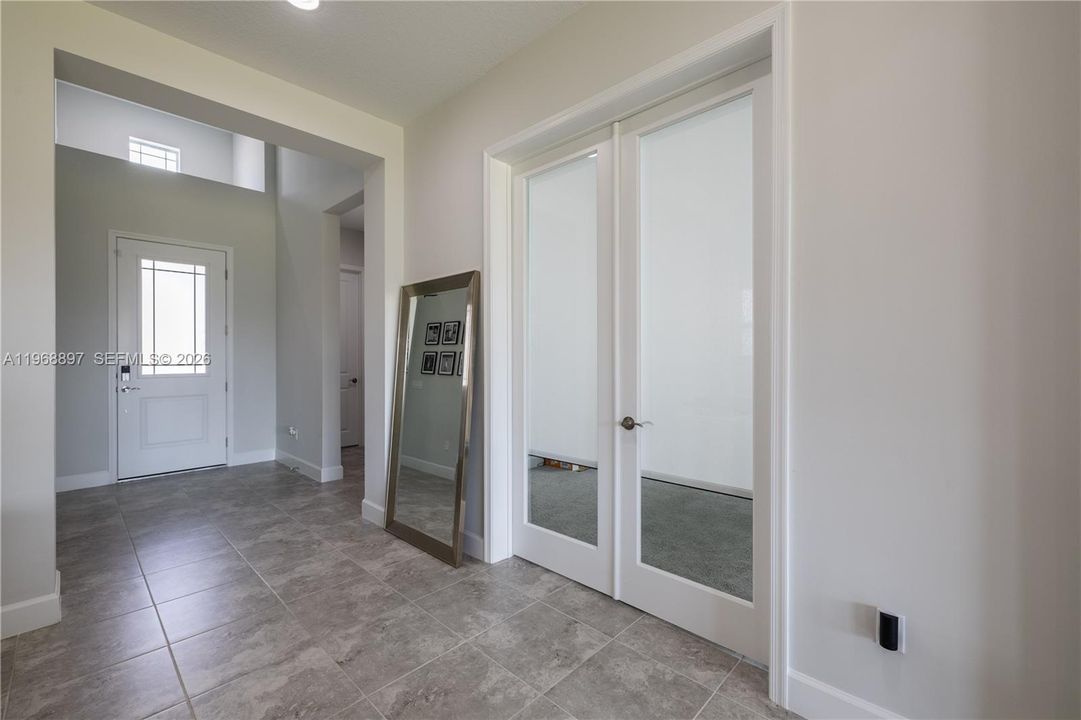 Active With Contract: $3,400 (2 beds, 2 baths, 0 Square Feet)