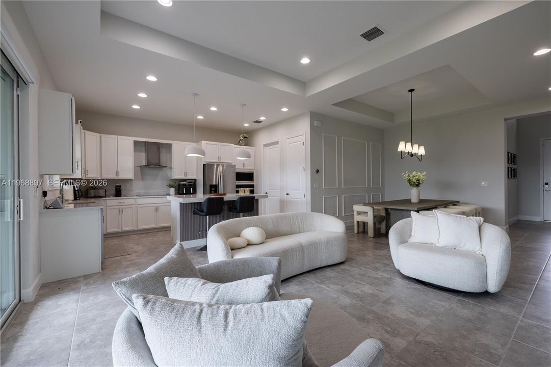 Active With Contract: $3,400 (2 beds, 2 baths, 0 Square Feet)