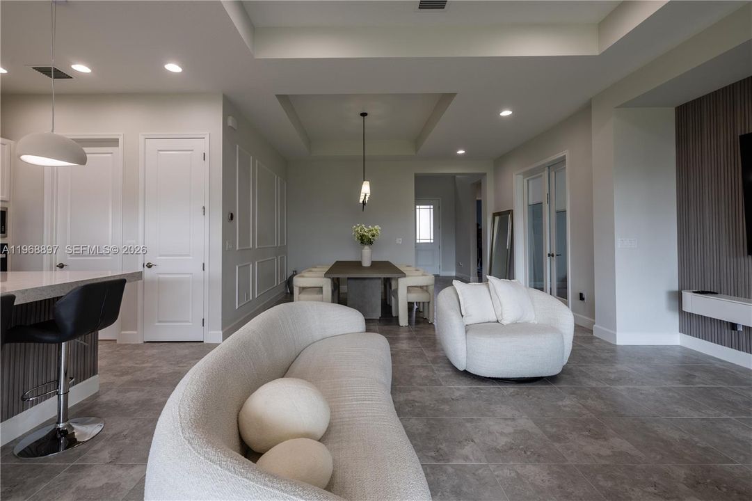 Active With Contract: $3,400 (2 beds, 2 baths, 0 Square Feet)