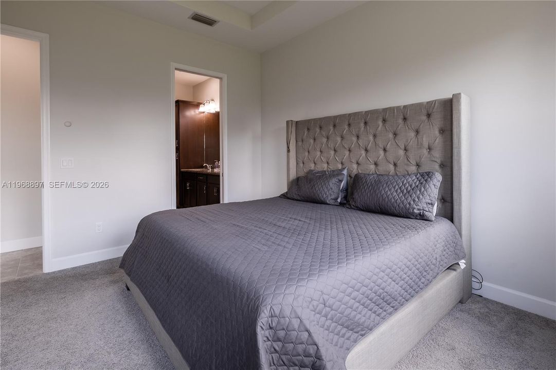 Active With Contract: $3,400 (2 beds, 2 baths, 0 Square Feet)