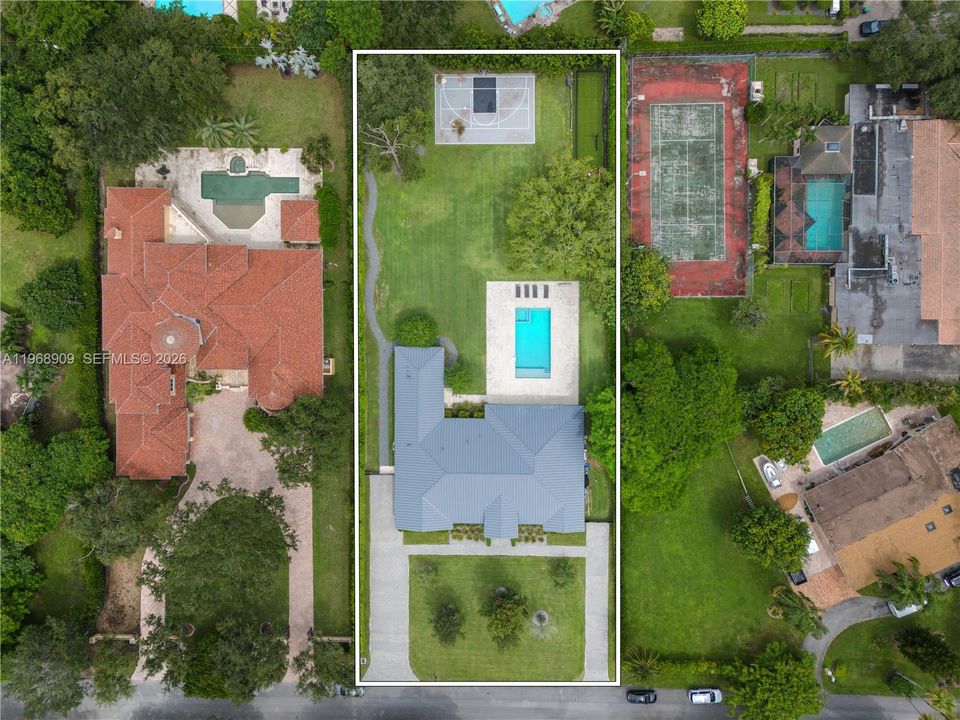 Recently Rented: $19,000 (5 beds, 4 baths, 3808 Square Feet)