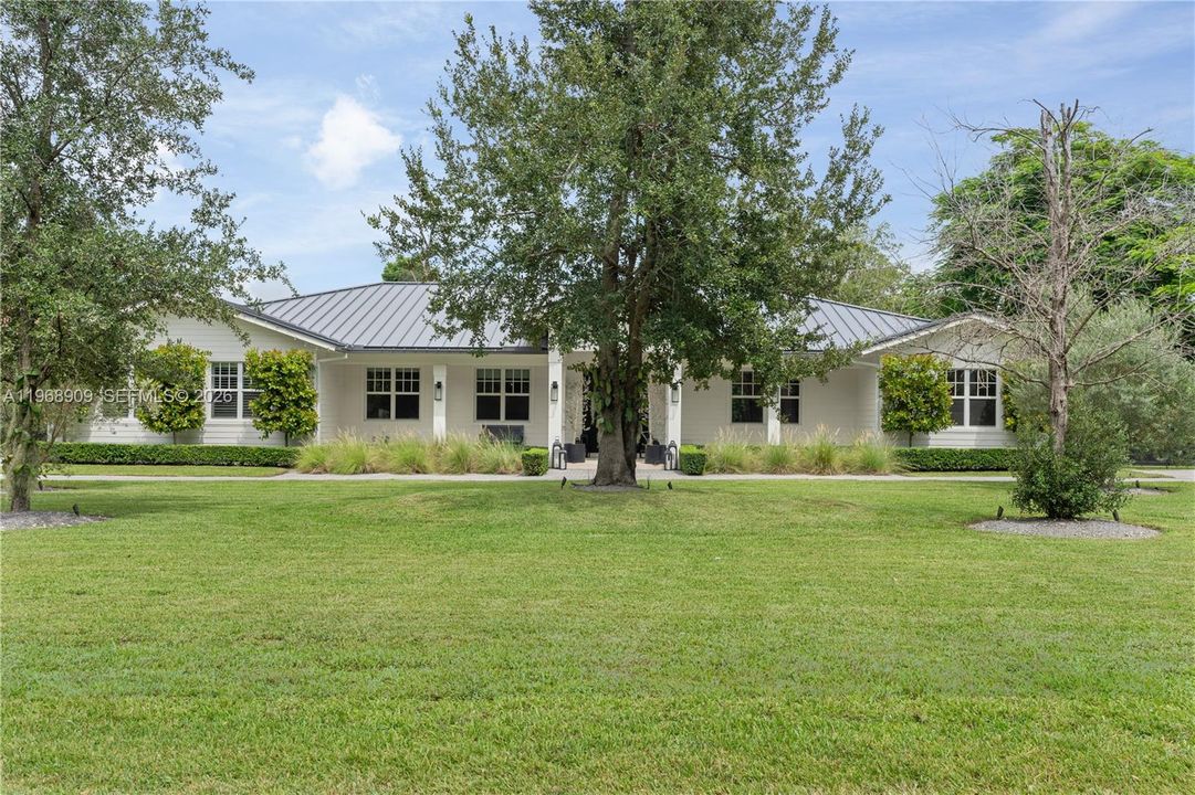 Recently Rented: $19,000 (5 beds, 4 baths, 3808 Square Feet)