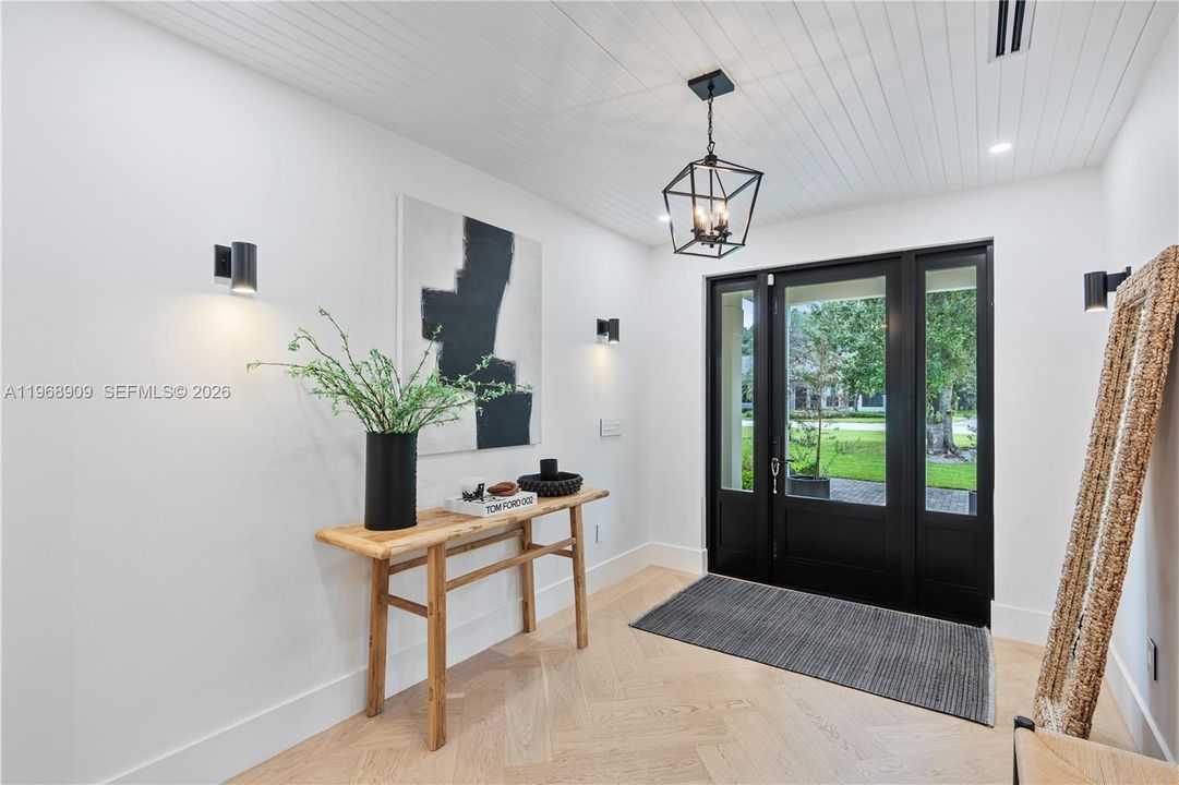 Recently Rented: $19,000 (5 beds, 4 baths, 3808 Square Feet)