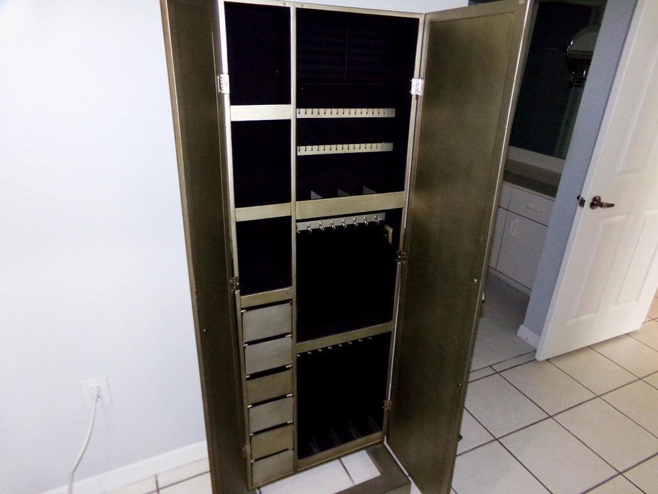 master bedroom jewelry case