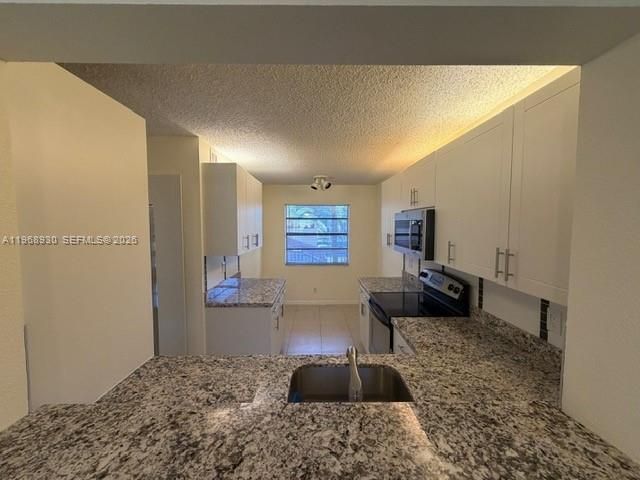 Active With Contract: $199,000 (2 beds, 2 baths, 1120 Square Feet)