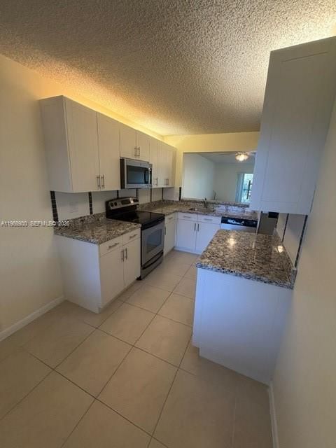 Active With Contract: $199,000 (2 beds, 2 baths, 1120 Square Feet)