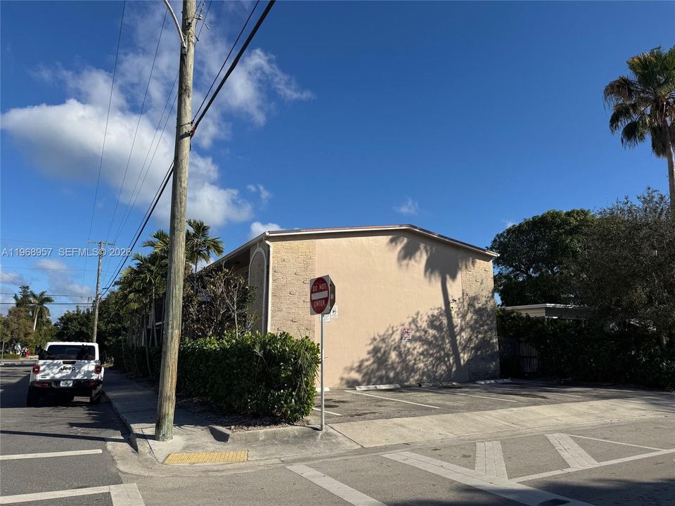 На продажу: $1,960,000 (0 спален, 0 ванн, 6100 Квадратных фут)