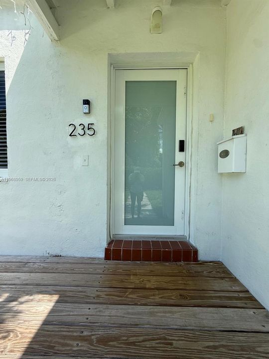 For Sale: $1,350,000 (2 beds, 1 baths, 1288 Square Feet)