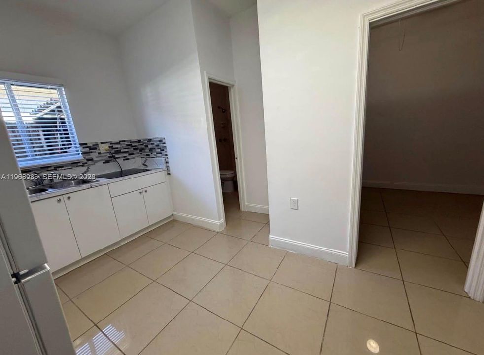 For Rent: $1,300 (1 beds, 1 baths, 0 Square Feet)