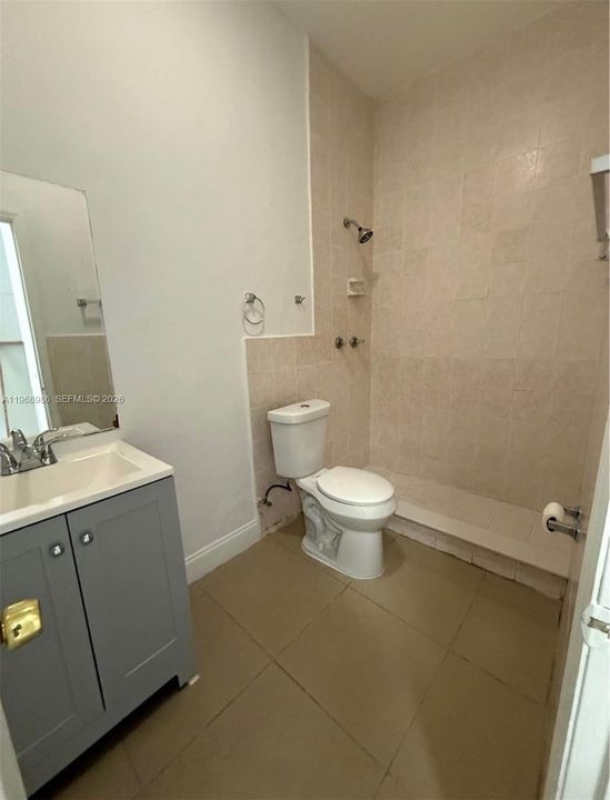 For Rent: $1,300 (1 beds, 1 baths, 0 Square Feet)