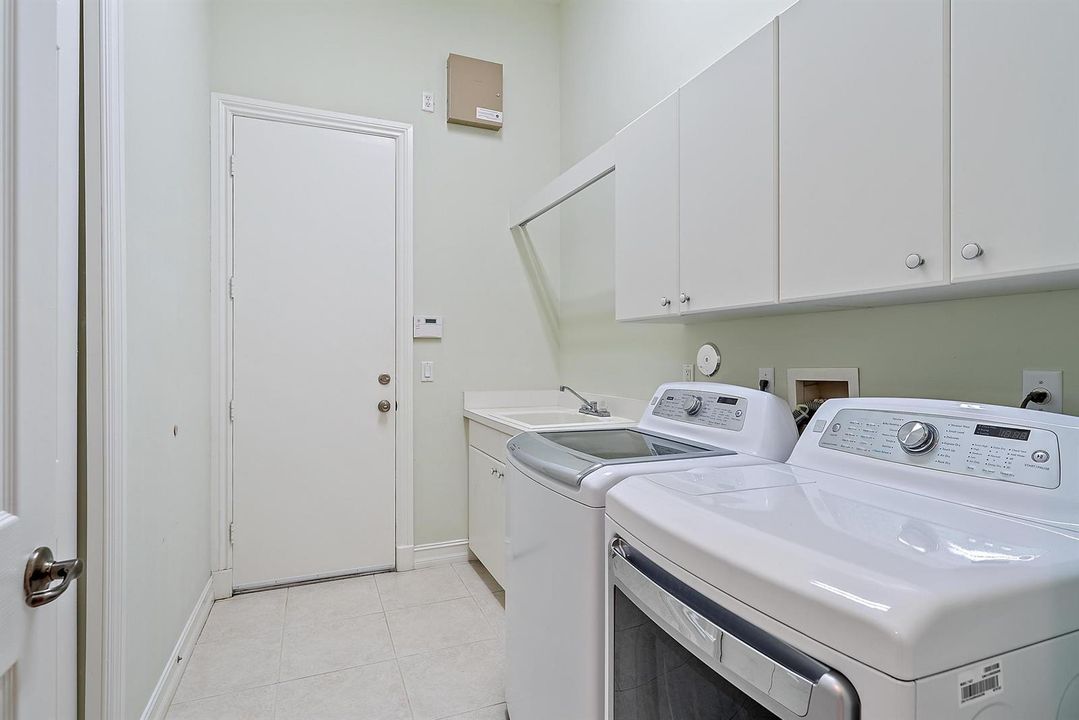 1119 Grand Cay Dr-20