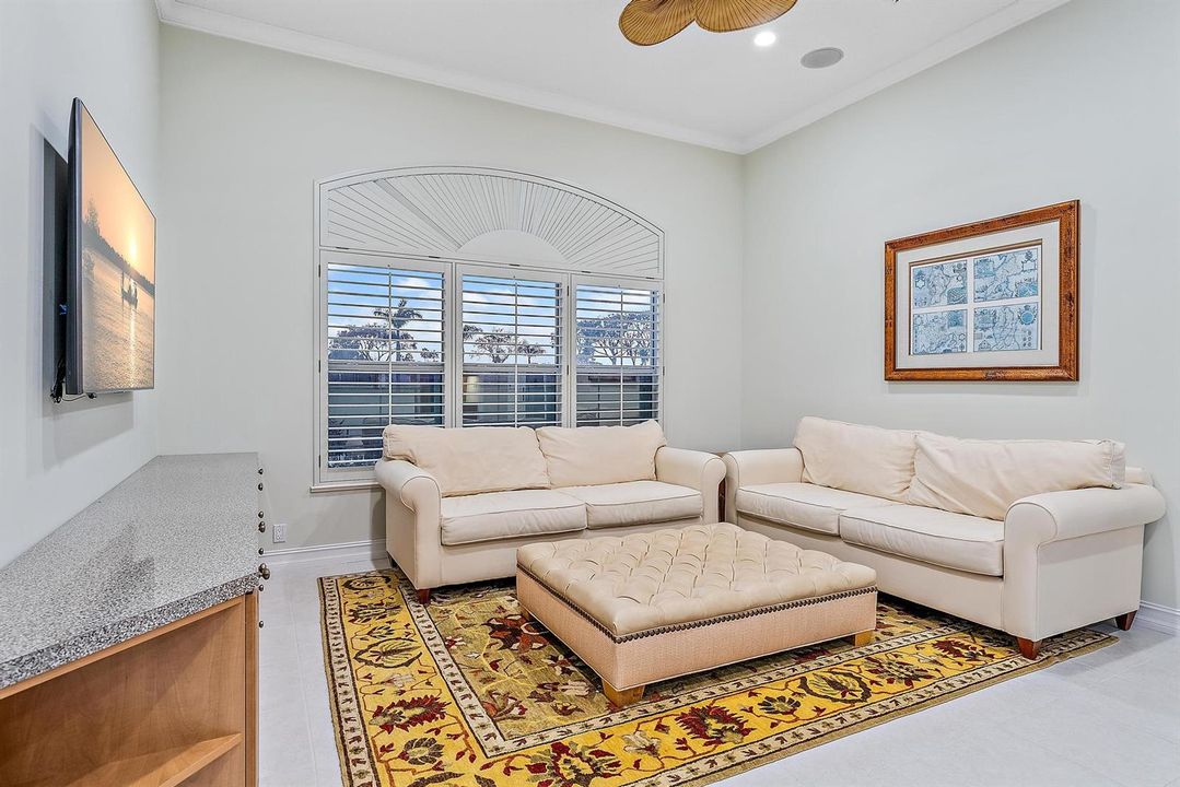 1119 Grand Cay Dr-44