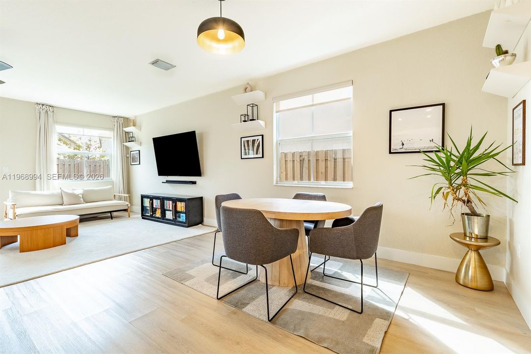 For Sale: $629,000 (4 beds, 3 baths, 2107 Square Feet)