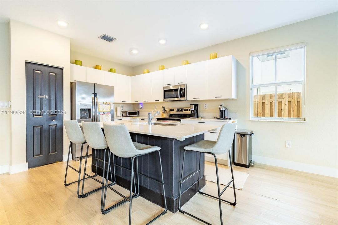 For Sale: $629,000 (4 beds, 3 baths, 2107 Square Feet)