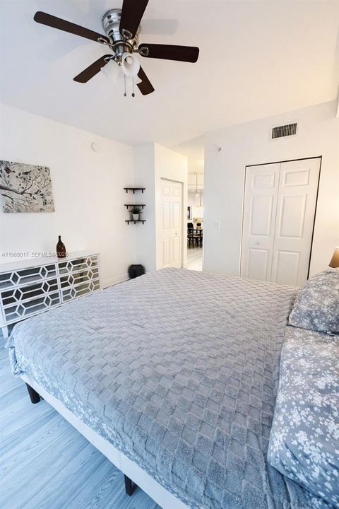 For Sale: $499,700 (3 beds, 2 baths, 1264 Square Feet)