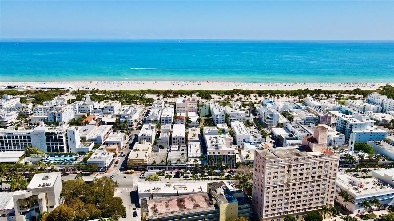 Active With Contract: $185,000 (0 beds, 1 baths, 403 Square Feet)